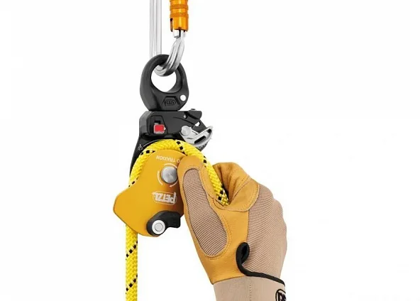 Блок с зажимом Petzl PRO TRAXION