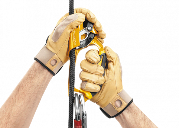 Левый зажим для подъема по веревке Petzl ASCENSION