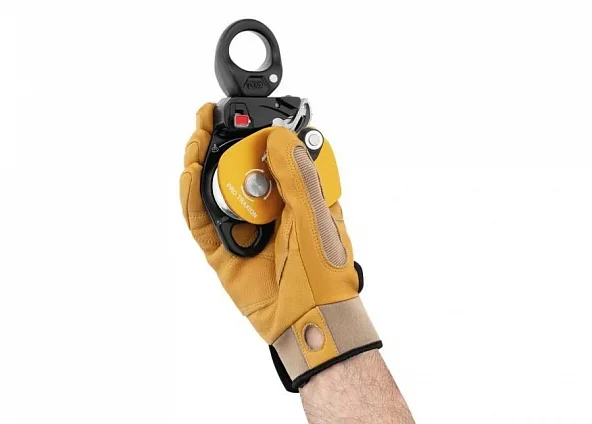 Блок с зажимом Petzl PRO TRAXION